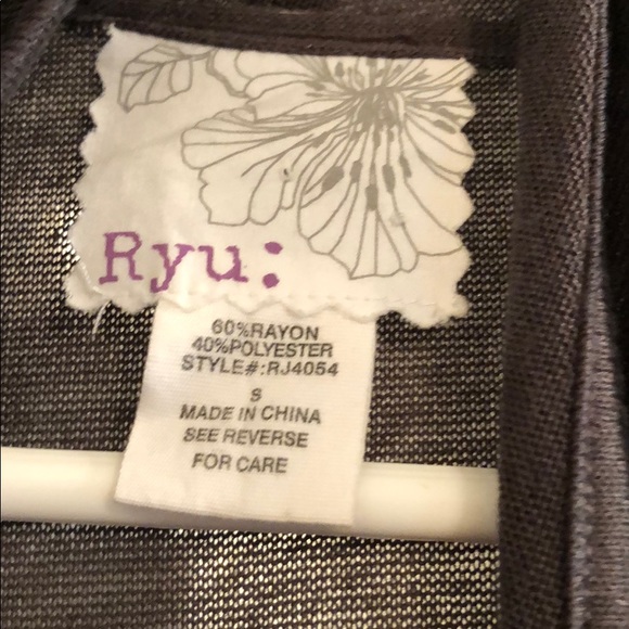 RYU - Picture 2 of 3